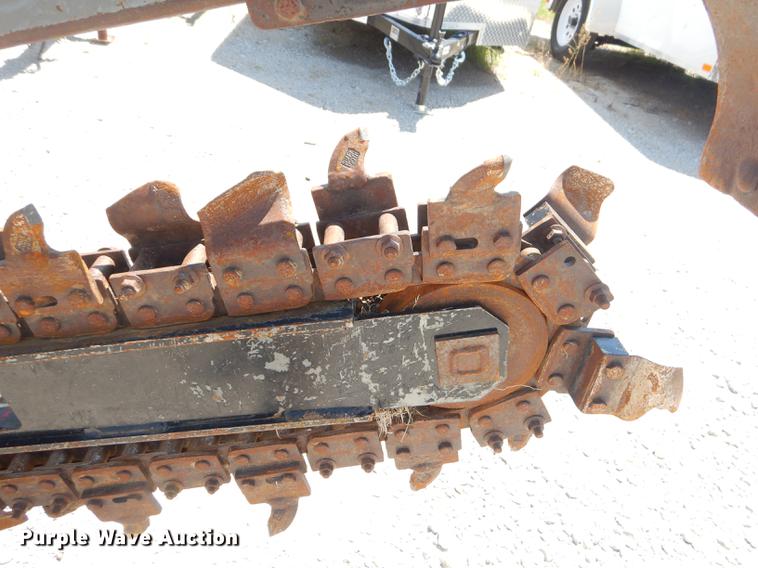 image for item ED9284 2016 Ditch Witch C24X trencher