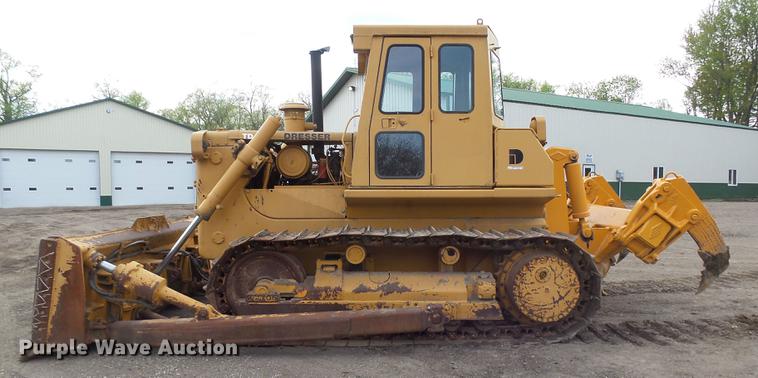 image for item EF9524 1972 Dresser TD20E dozer