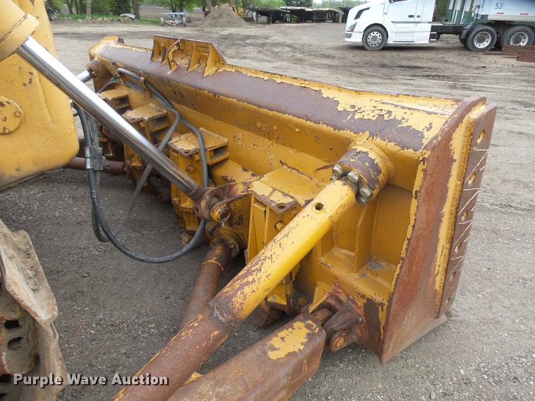image for item EF9524 1972 Dresser TD20E dozer