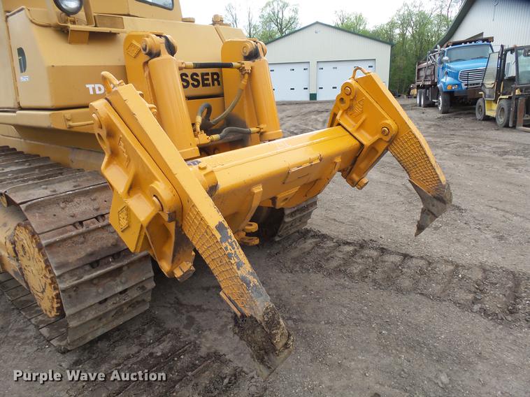 image for item EF9524 1972 Dresser TD20E dozer