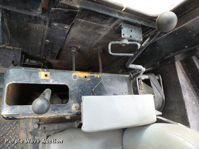 image for item EF9524 1972 Dresser TD20E dozer