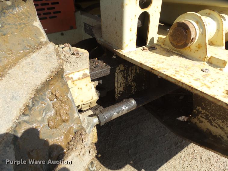 image for item EF9526 1998 JLG 33RTS scissor lift