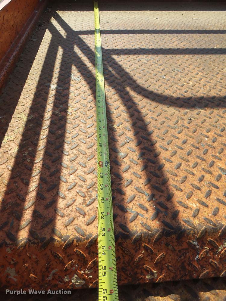 image for item EF9526 1998 JLG 33RTS scissor lift