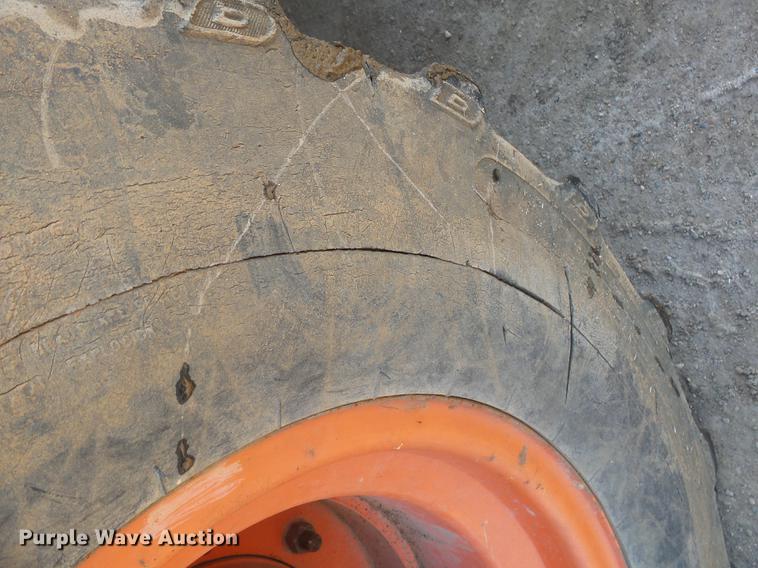 image for item EF9526 1998 JLG 33RTS scissor lift