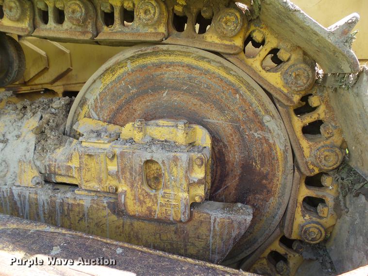 image for item EM9189 1977 Caterpillar D6D dozer
