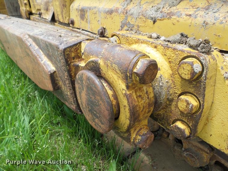 image for item EM9189 1977 Caterpillar D6D dozer