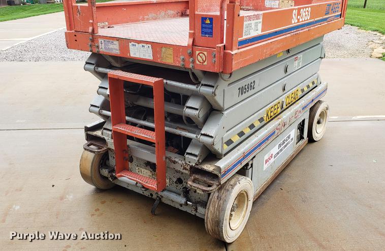 image for item EN9999 Skyjack SJIII 4626 scissor lift