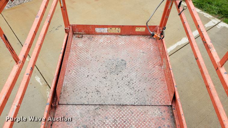 image for item EN9999 Skyjack SJIII 4626 scissor lift