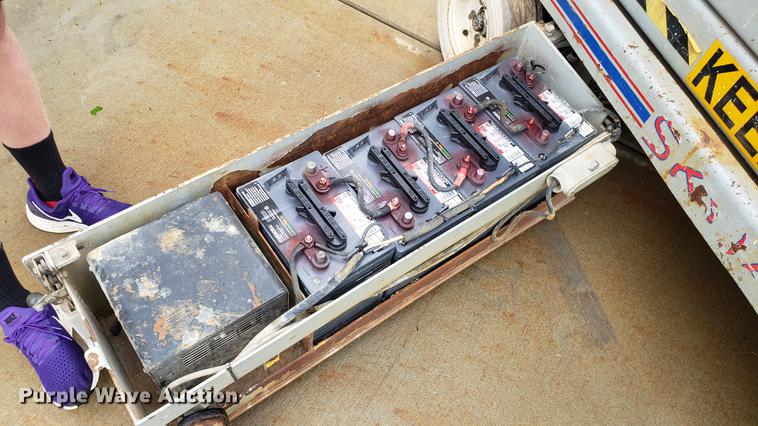 image for item EN9999 Skyjack SJIII 4626 scissor lift