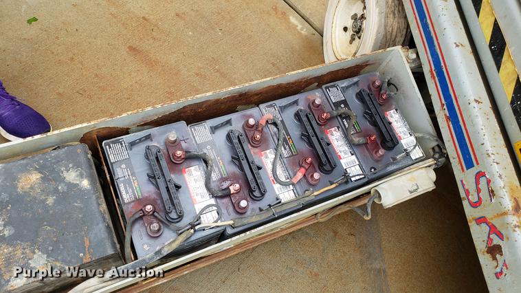 image for item EN9999 Skyjack SJIII 4626 scissor lift