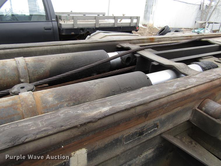 image for item EU9599 1996 Volvo WG roll off container truck