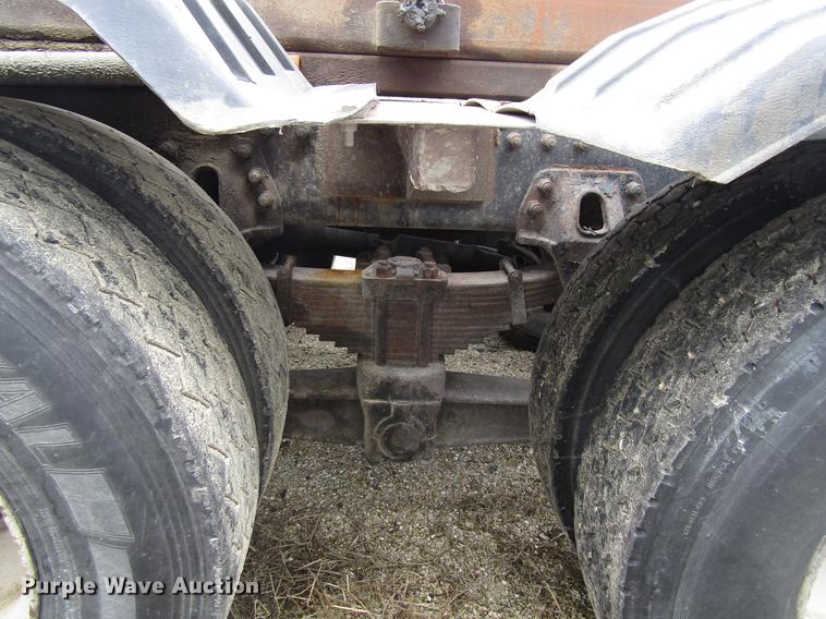 image for item EU9599 1996 Volvo WG roll off container truck