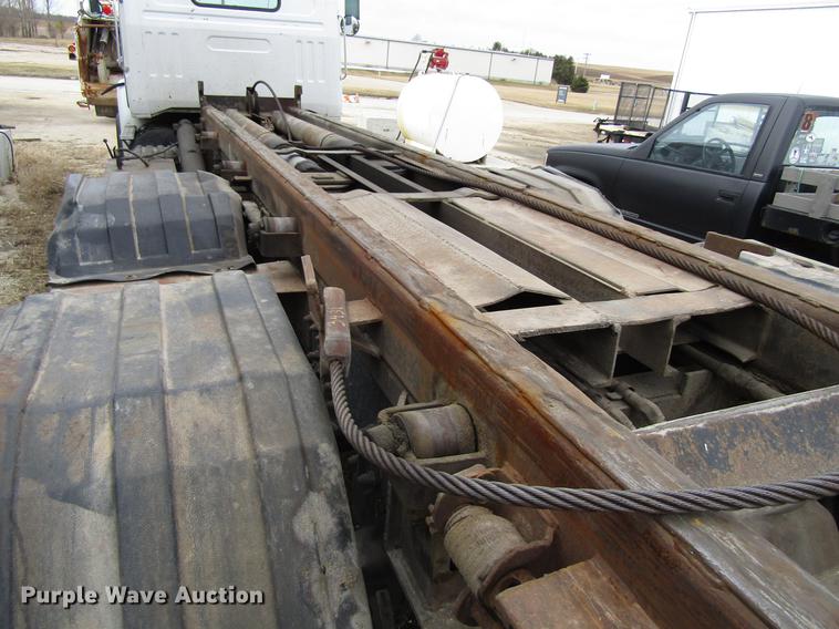 image for item EU9599 1996 Volvo WG roll off container truck