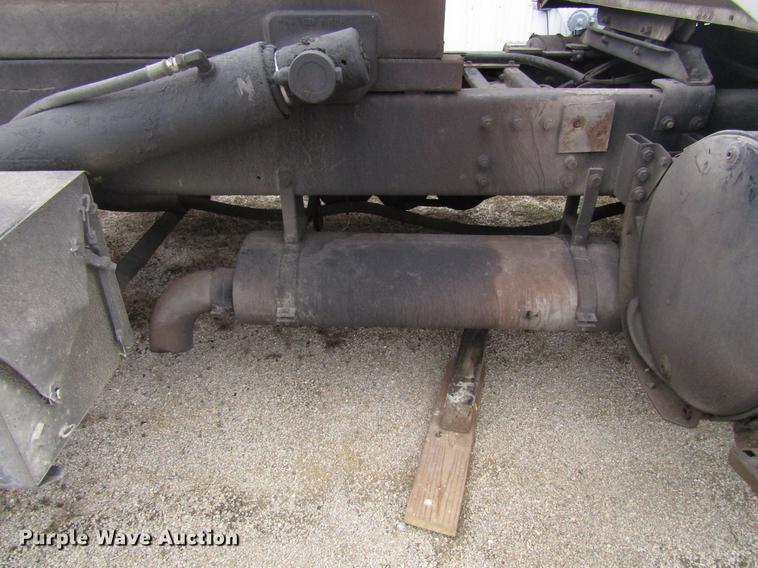 image for item EU9599 1996 Volvo WG roll off container truck