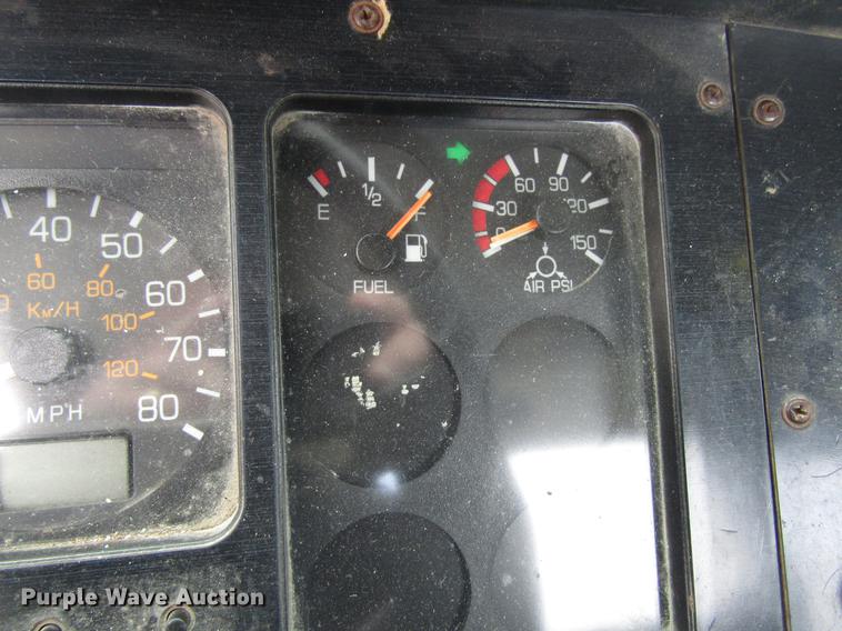 image for item EU9599 1996 Volvo WG roll off container truck