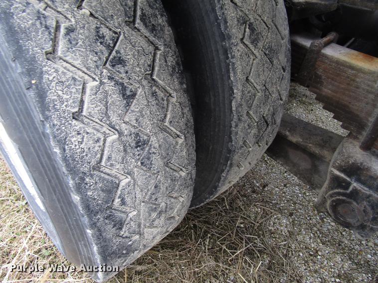 image for item EU9599 1996 Volvo WG roll off container truck