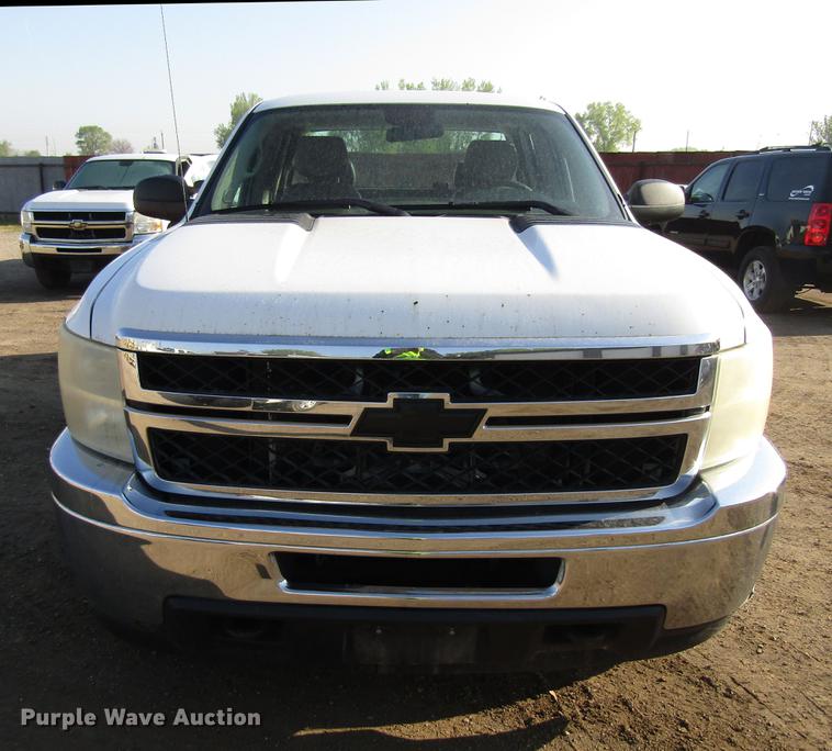 image for item EU9637 2011 Chevrolet Silverado 2500HD Ext. Cab pickup truck