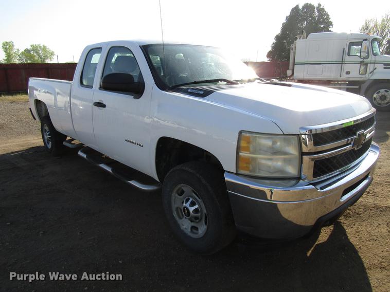 image for item EU9637 2011 Chevrolet Silverado 2500HD Ext. Cab pickup truck