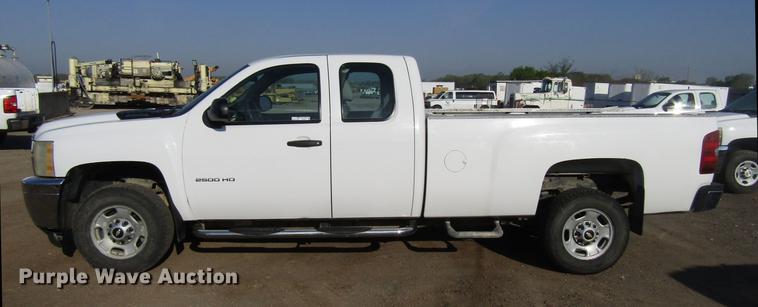 image for item EU9637 2011 Chevrolet Silverado 2500HD Ext. Cab pickup truck
