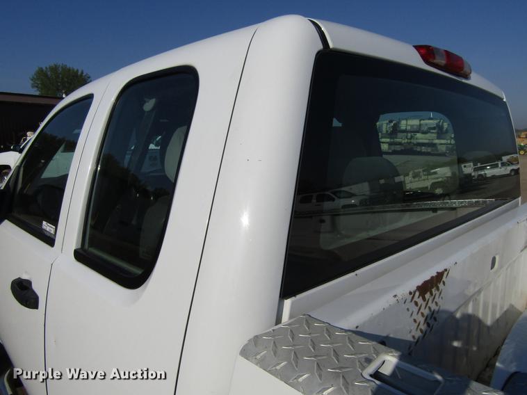 image for item EU9637 2011 Chevrolet Silverado 2500HD Ext. Cab pickup truck