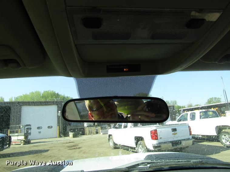 image for item EU9637 2011 Chevrolet Silverado 2500HD Ext. Cab pickup truck