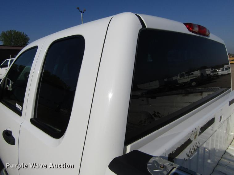 image for item EU9638 2010 Chevrolet Silverado 2500HD Ext. Cab pickup truck