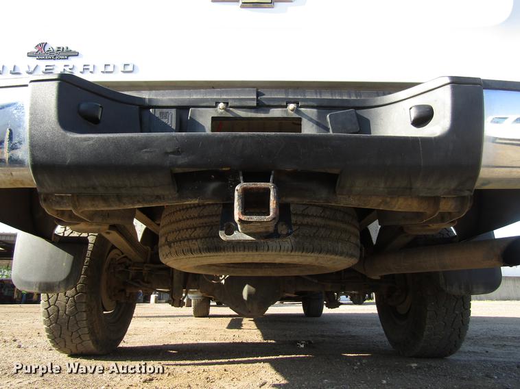 image for item EU9638 2010 Chevrolet Silverado 2500HD Ext. Cab pickup truck