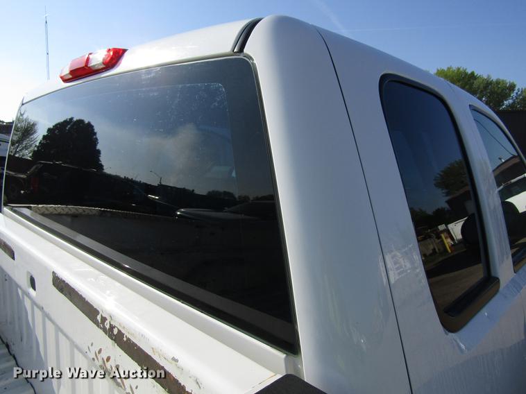 image for item EU9638 2010 Chevrolet Silverado 2500HD Ext. Cab pickup truck
