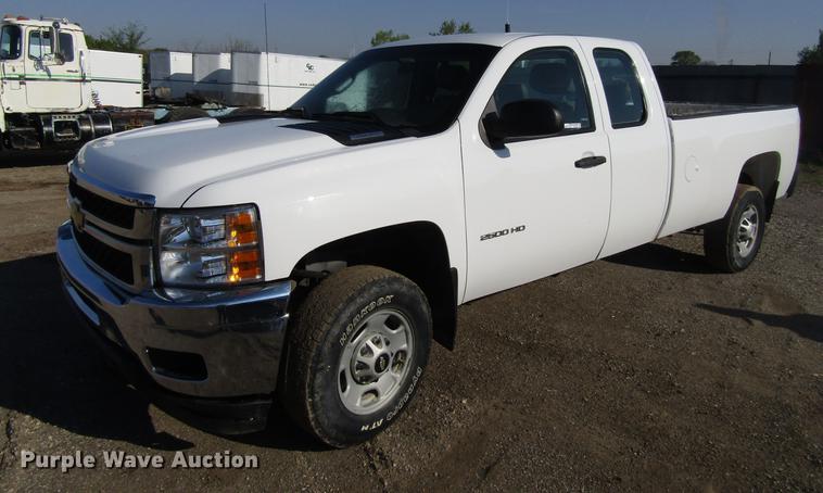 image for item EU9639 2013 Chevrolet Silverado 2500HD Ext. Cab pickup truck