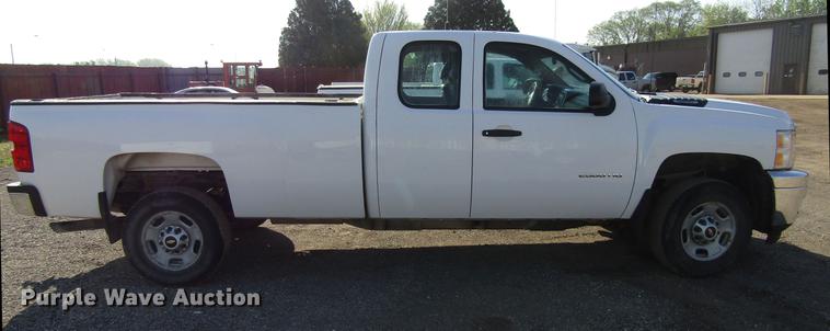 image for item EU9639 2013 Chevrolet Silverado 2500HD Ext. Cab pickup truck