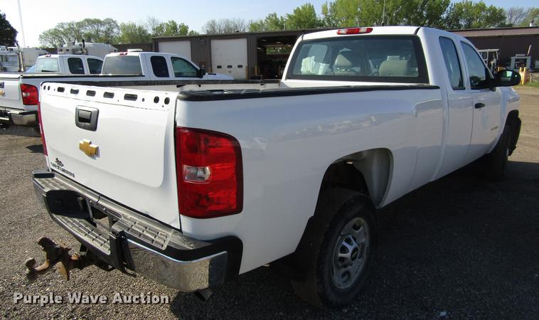 image for item EU9639 2013 Chevrolet Silverado 2500HD Ext. Cab pickup truck