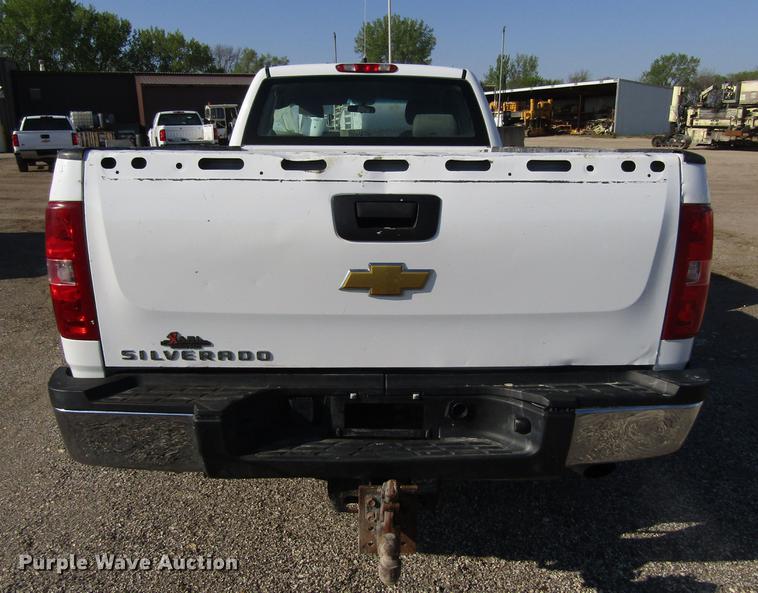 image for item EU9639 2013 Chevrolet Silverado 2500HD Ext. Cab pickup truck