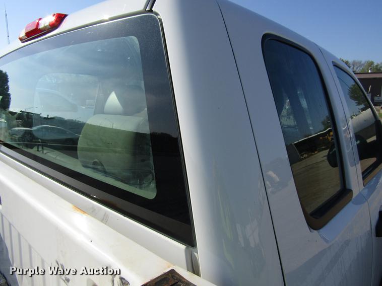 image for item EU9639 2013 Chevrolet Silverado 2500HD Ext. Cab pickup truck