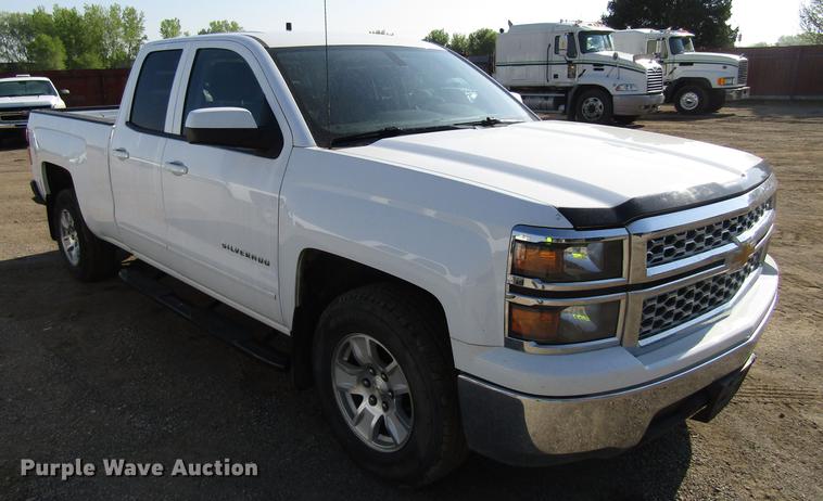image for item EU9640 2015 Chevrolet Silverado 1500 Double Cab pickup truck