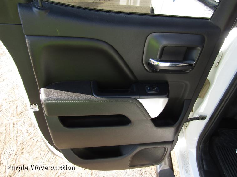 image for item EU9640 2015 Chevrolet Silverado 1500 Double Cab pickup truck