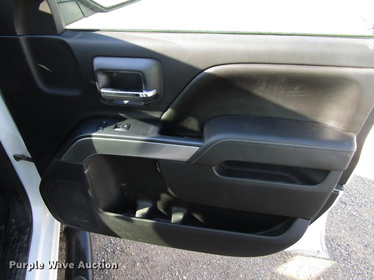 image for item EU9640 2015 Chevrolet Silverado 1500 Double Cab pickup truck