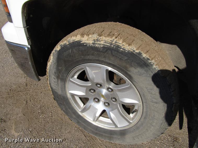 image for item EU9640 2015 Chevrolet Silverado 1500 Double Cab pickup truck