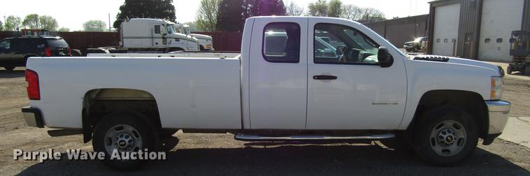 image for item EU9641 2012 Chevrolet Silverado 2500HD Ext. Cab pickup truck