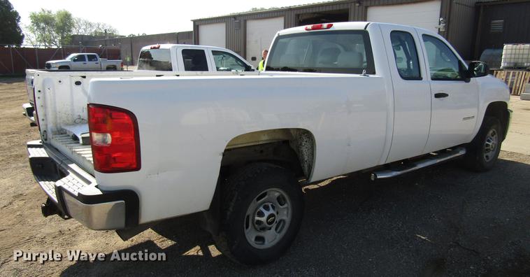 image for item EU9641 2012 Chevrolet Silverado 2500HD Ext. Cab pickup truck
