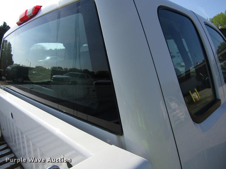 image for item EU9641 2012 Chevrolet Silverado 2500HD Ext. Cab pickup truck