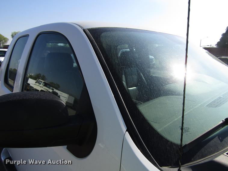 image for item EU9641 2012 Chevrolet Silverado 2500HD Ext. Cab pickup truck