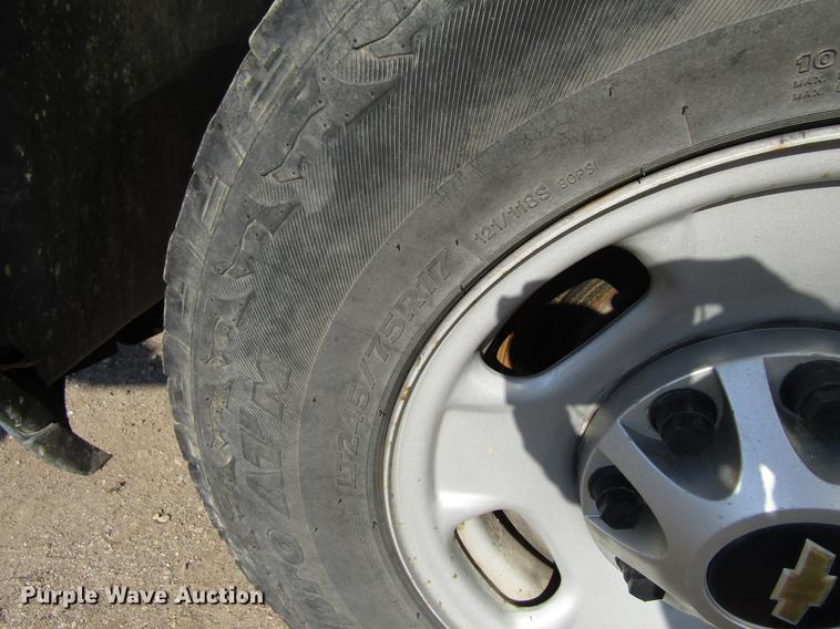 image for item EU9641 2012 Chevrolet Silverado 2500HD Ext. Cab pickup truck