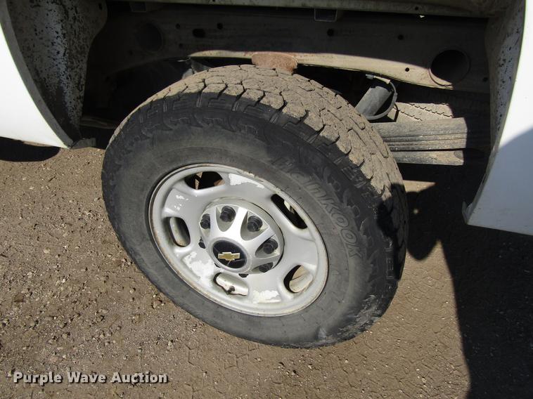 image for item EU9641 2012 Chevrolet Silverado 2500HD Ext. Cab pickup truck