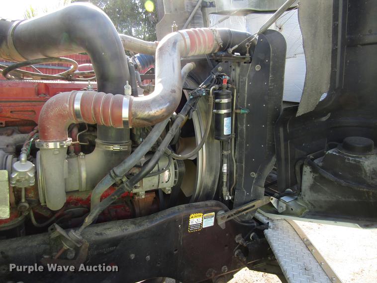 image for item EU9642 2007 Mack CL733 semi truck