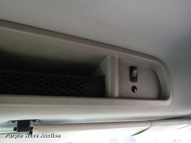 image for item EU9643 2004 Mack CX613 Vision semi truck