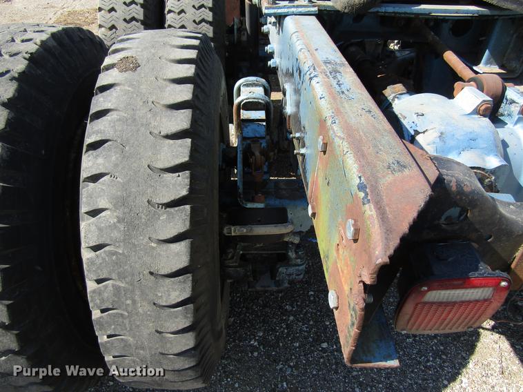 image for item EU9644 1980 Mack TT semi truck