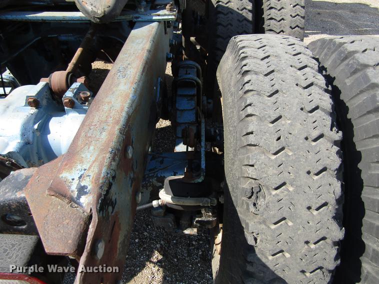 image for item EU9644 1980 Mack TT semi truck