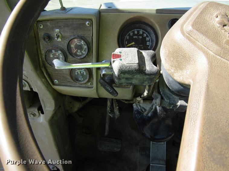 image for item EU9644 1980 Mack TT semi truck