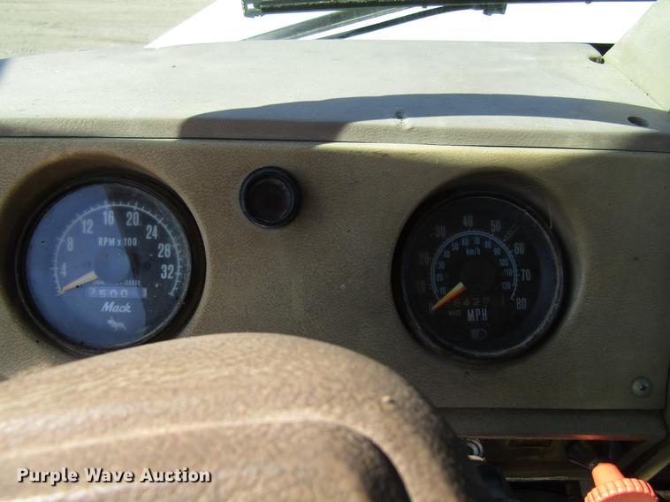 image for item EU9644 1980 Mack TT semi truck