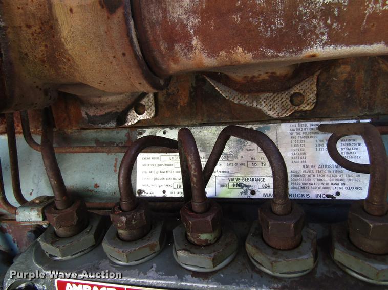 image for item EU9644 1980 Mack TT semi truck